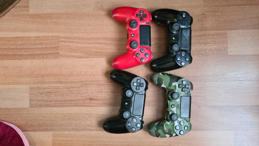 Consola Ps PlayStation 4 PRO 1 TB,4 controlere si 13 jocuri