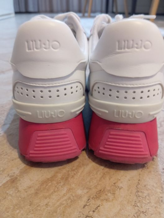 Маратонки Luo Jo