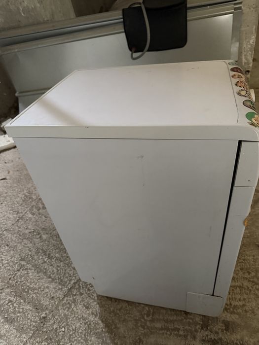 Съдомиялня Ariston Hotpoint