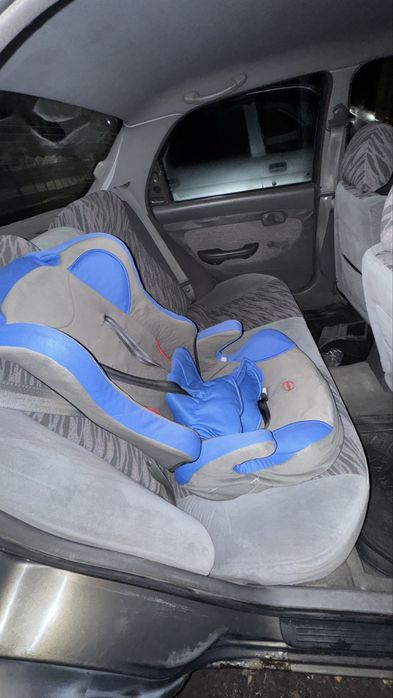 Продам автомобиль Kia clarus