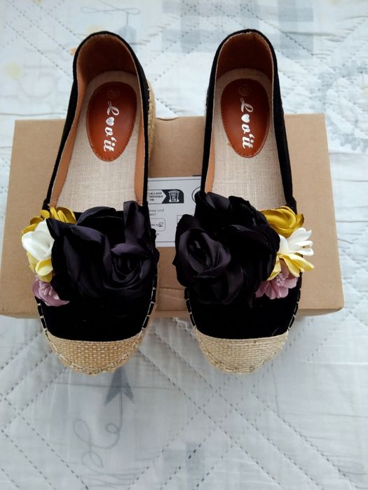 Дамски кларкове с цветя