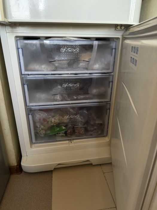 Холодильник Бирюса 130S