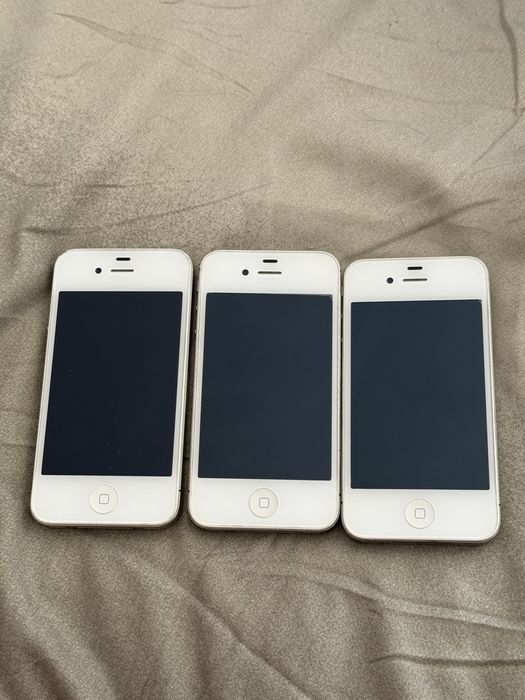 iPhone 4 si iPhone 4s Alb