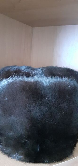 Продам модные шапки