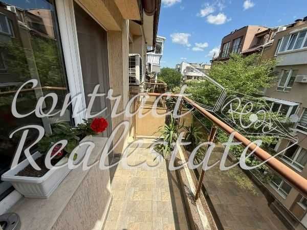 Дава се под наем Тристаен апартамент в Варна, Колхозен пазар - 80 кв.м за 612 € - Снимка #4