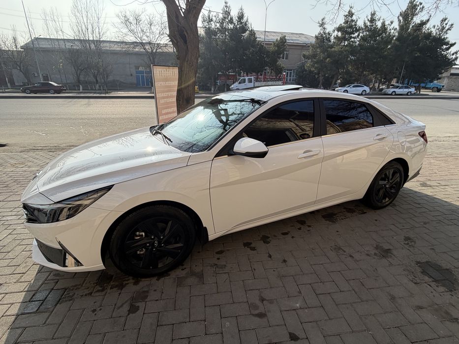 Hyundai Elantra 1,6 L 2022 yil