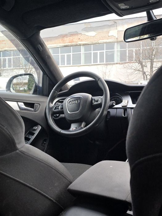 Audi a4 b8 седанови