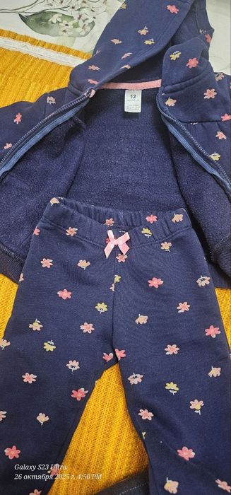 Костюмы фирменные тёплые на 9-12, 12-18 мес