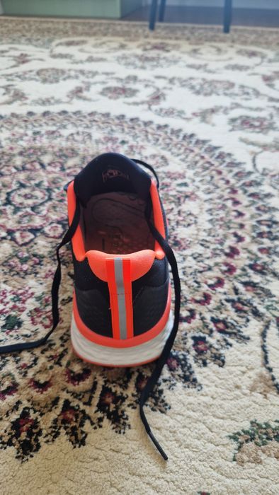 Кросовка 41 размер сатылады