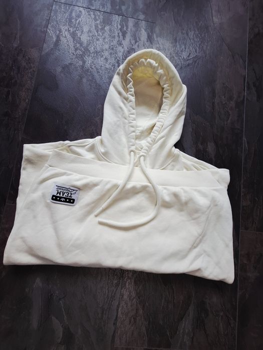 Нов Оригинални суичър Adidas