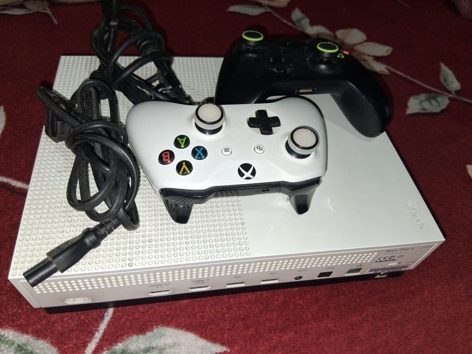 Xbox One S +Jocuri