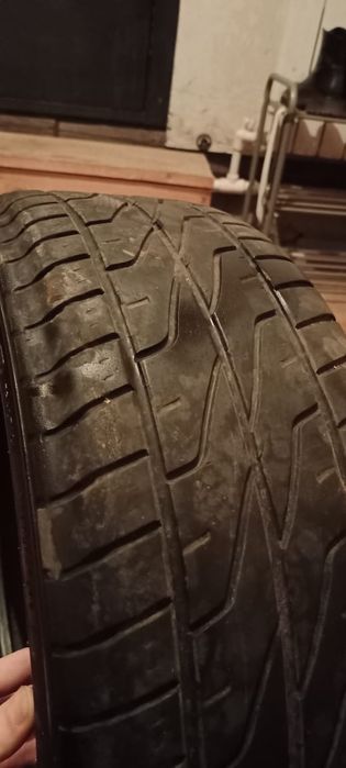 Продам летнюю резину на 15