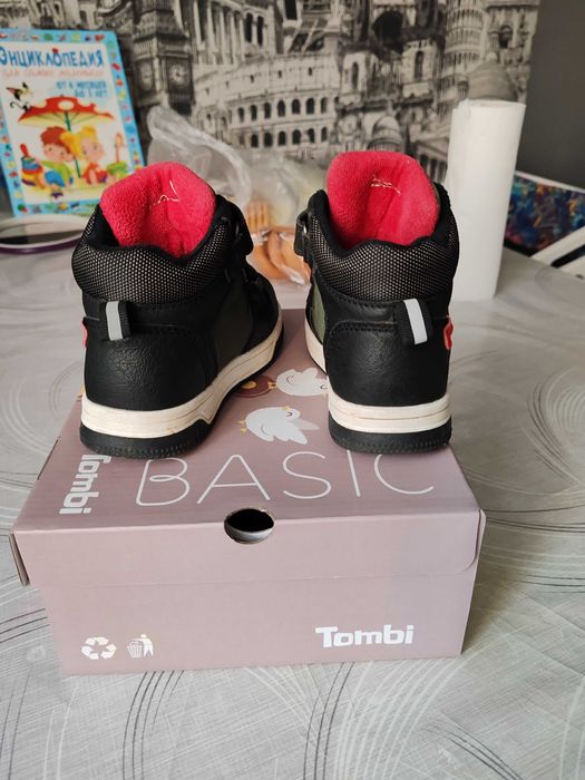 Продам ботиночки на весну/осень