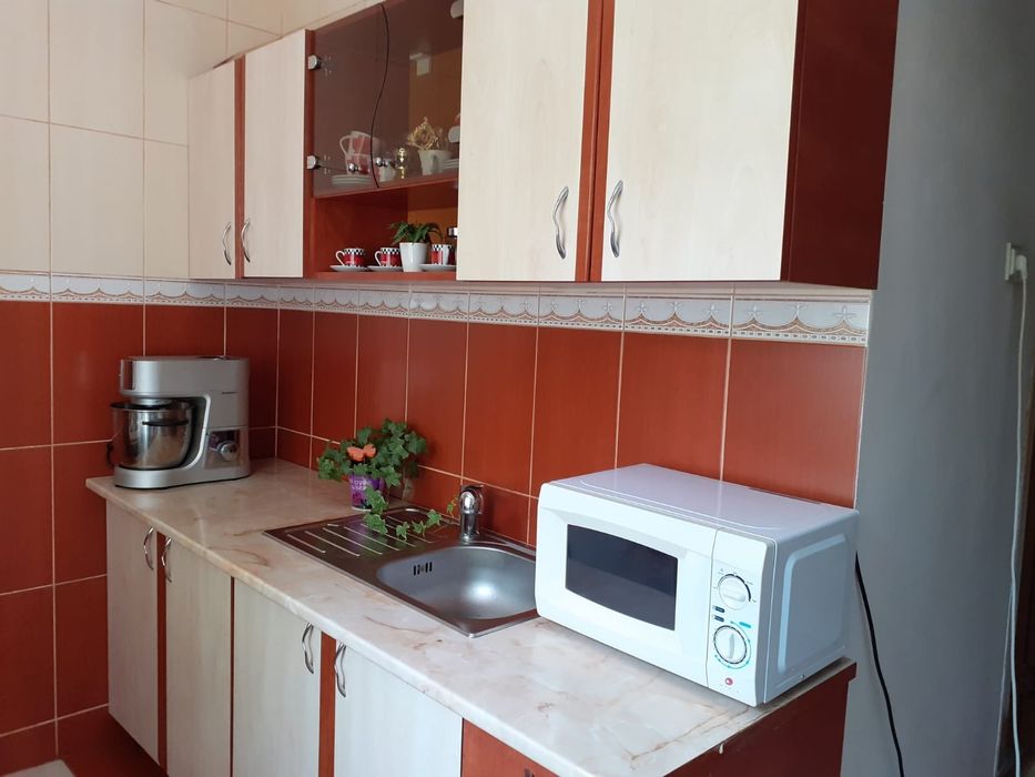 Inchiriez garsoniera