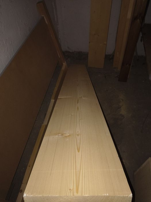 Dulap rindeluit, lemn rasinoase 4x24x4000