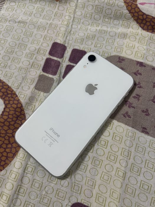 Айфон ХР 64гб.