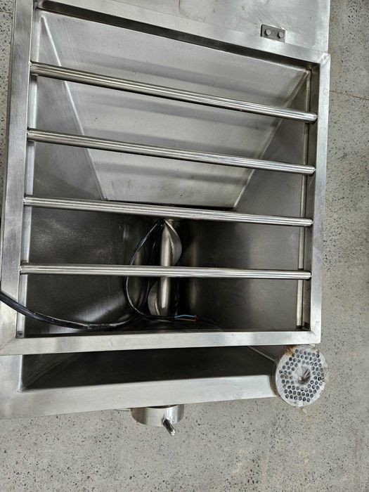 Masina de tocat carne 7.5KW