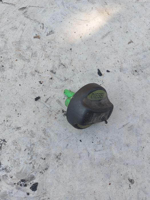 Капачка резервоар Бмв bmw е60 е61 520д 177кс  n47