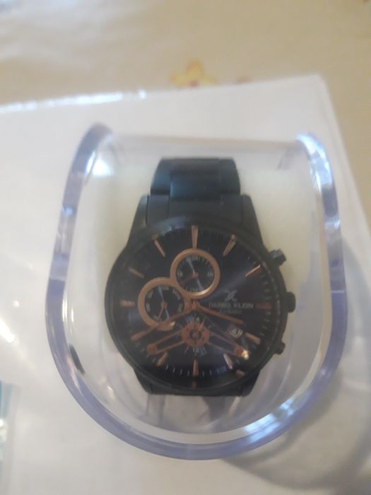 Часы срочно новый