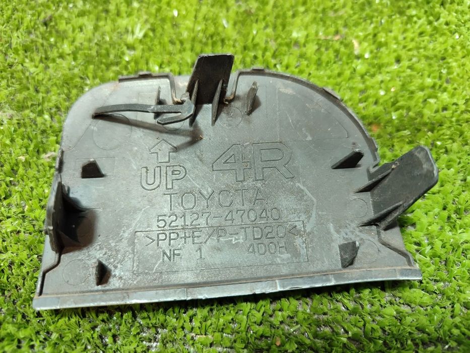 CAPAC CUI TRACTARE BARA FATA MERCEDES BENZ C220 CDI 2011 2.1 DIESEL C-Class W204 / 2007-2015 DREAPTA / DACIA DUSTER 1.5 DIESEL 2015 / SUV 5 USI / 2013-2017 / TOYOTA PRIUS 2012 HYBRID 1.8 BENZINA Hatchback / 2009-2015 / COD OEM 511804594R / A2048850526 / 5