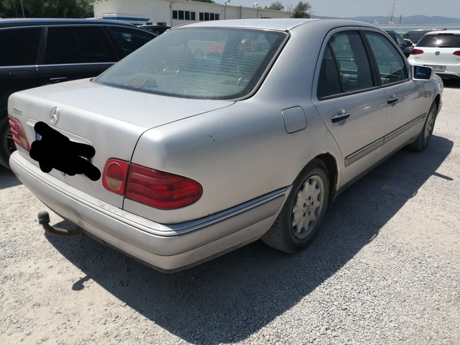 Мерцедес Е250/Mercedes 250-На части