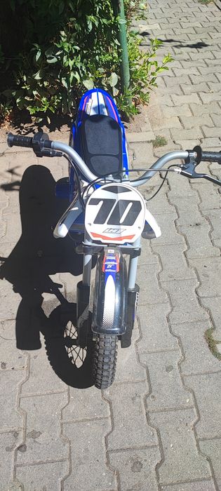 Motocicleta electrica Injusa 24v