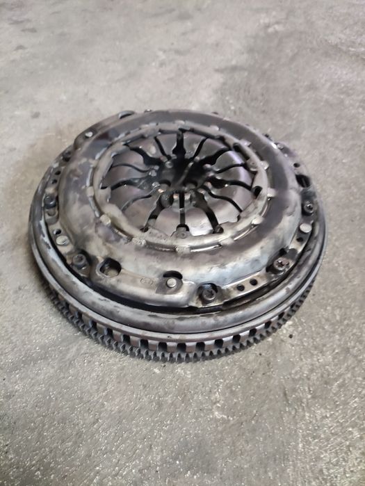 Демпферен маховик за Nissan Juke 1.5dci