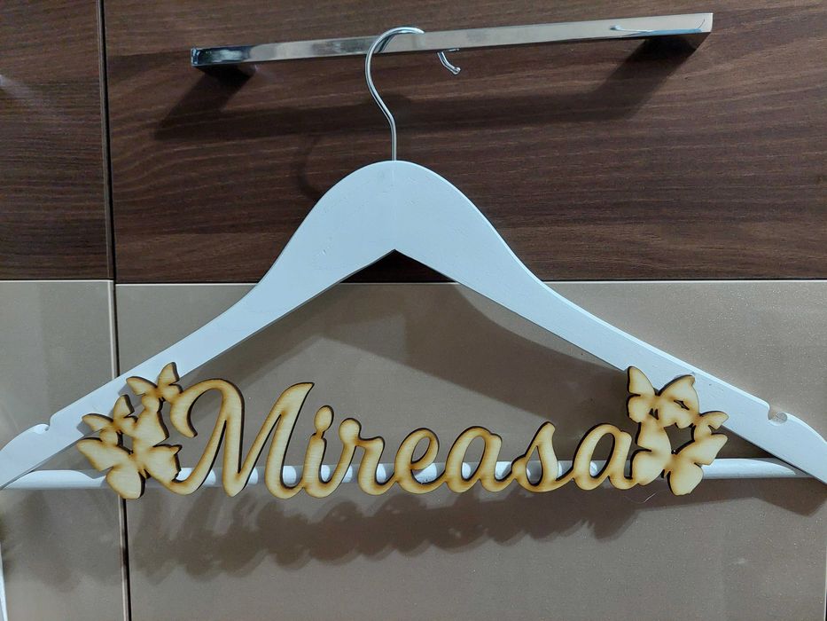 Umerase Mire si Mireasa