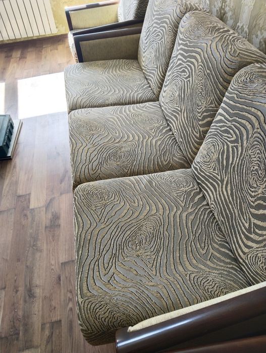 Продам диван 2 кресло.