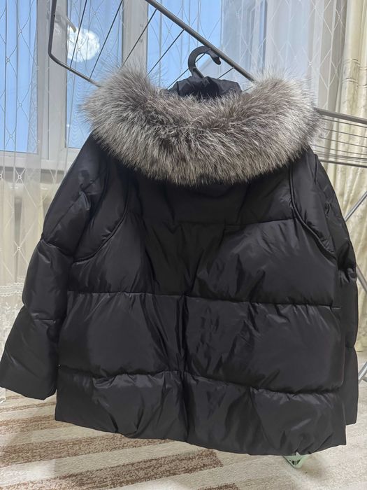 Пуховик женский с чернобуркой