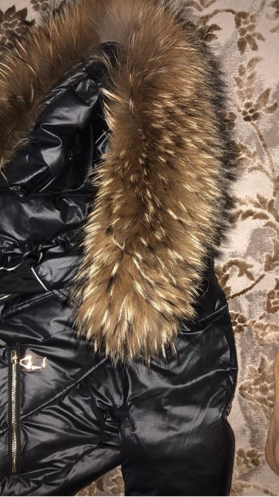 Зимняя куртка на пуху