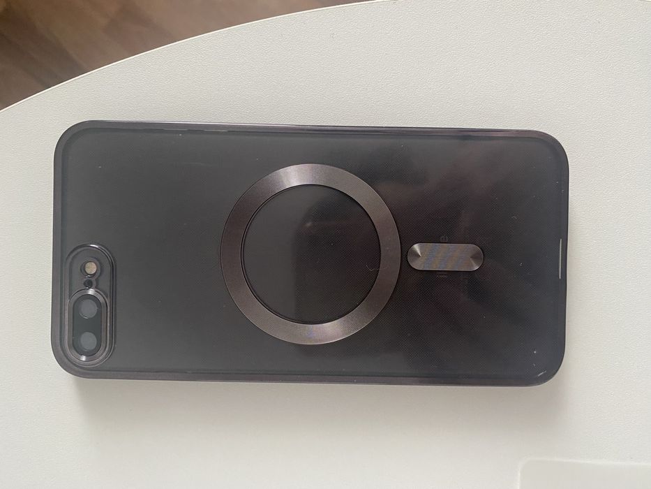 Iphone 7+  Продам айфон 7 плюс