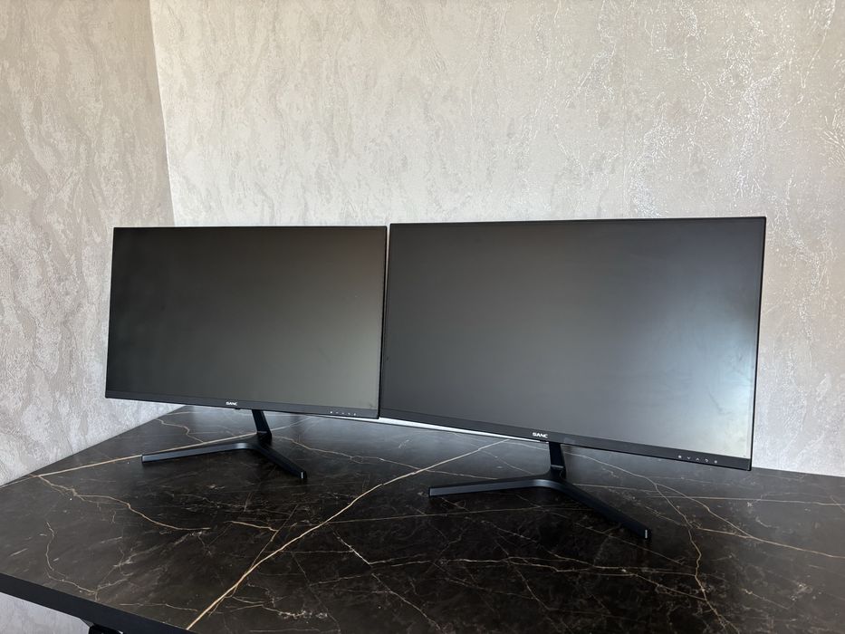 Мониторы хорошем состояние