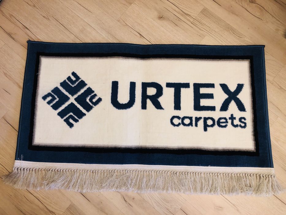 Продам коврик в отличном состоянии