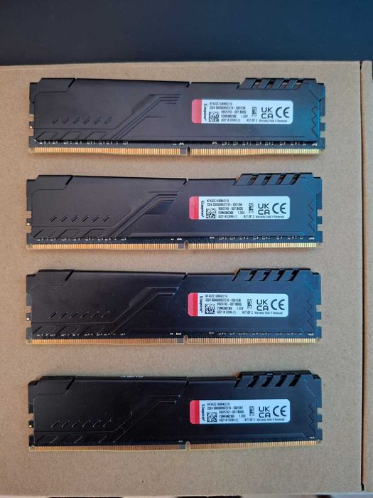 Memorie Kingston FURY Beast, 32 GB DDR4 (4 x 8 GB) 3200MHz CL16, Dual Channel Kit / Utilizate 1 an si 2 luni.