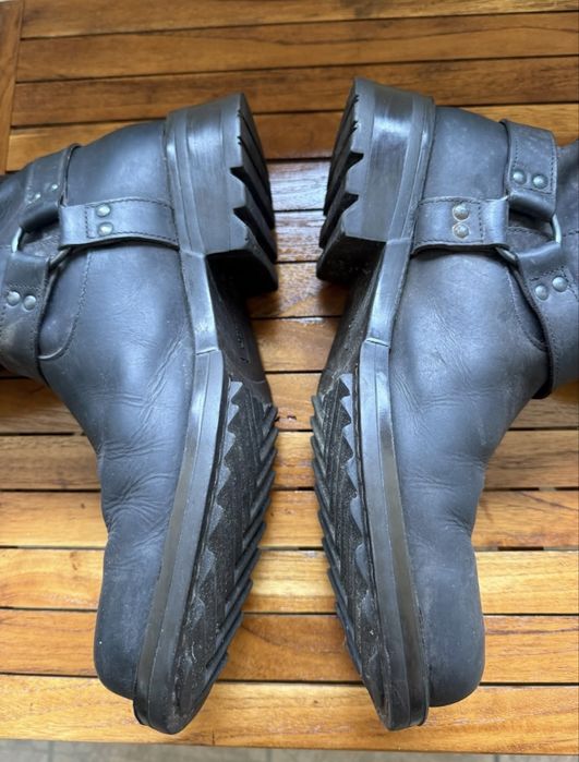 Ghete piele Levis