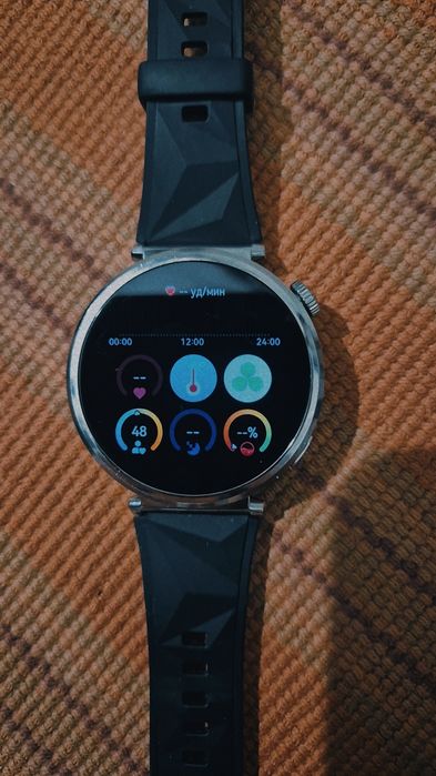 Продам часы Huawei Watch  GT 5-ADB