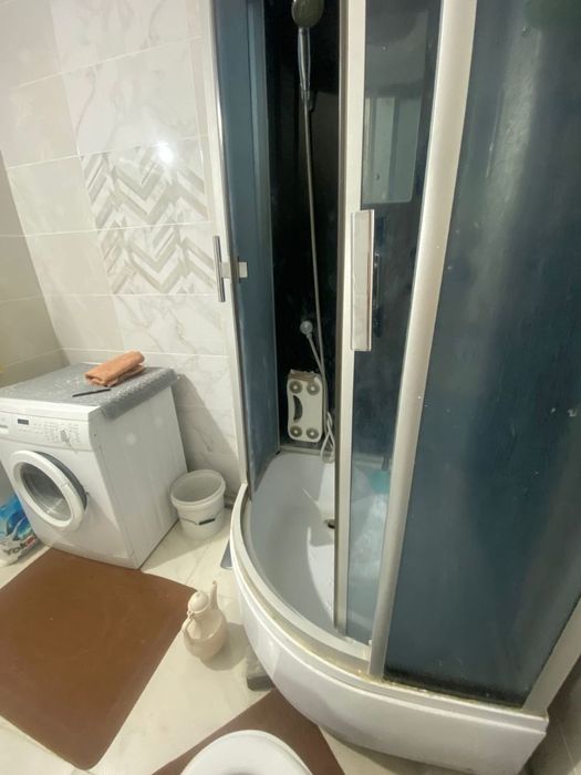 Продается душевая кабинка.