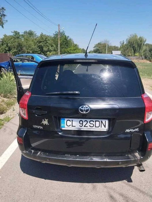 Vând Toyota Rava