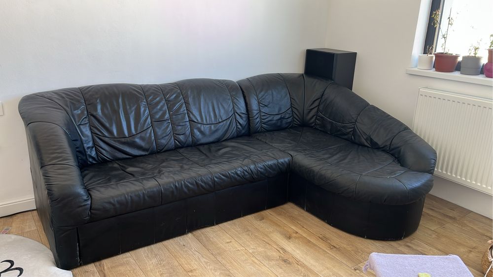 Canapea extensibila din piele