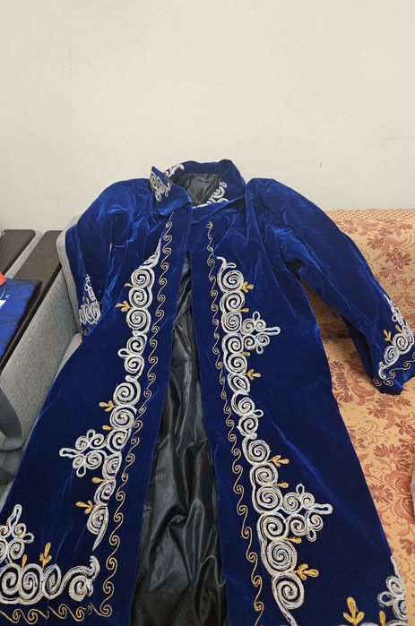 Продам шапаны мужские (4 штуки)