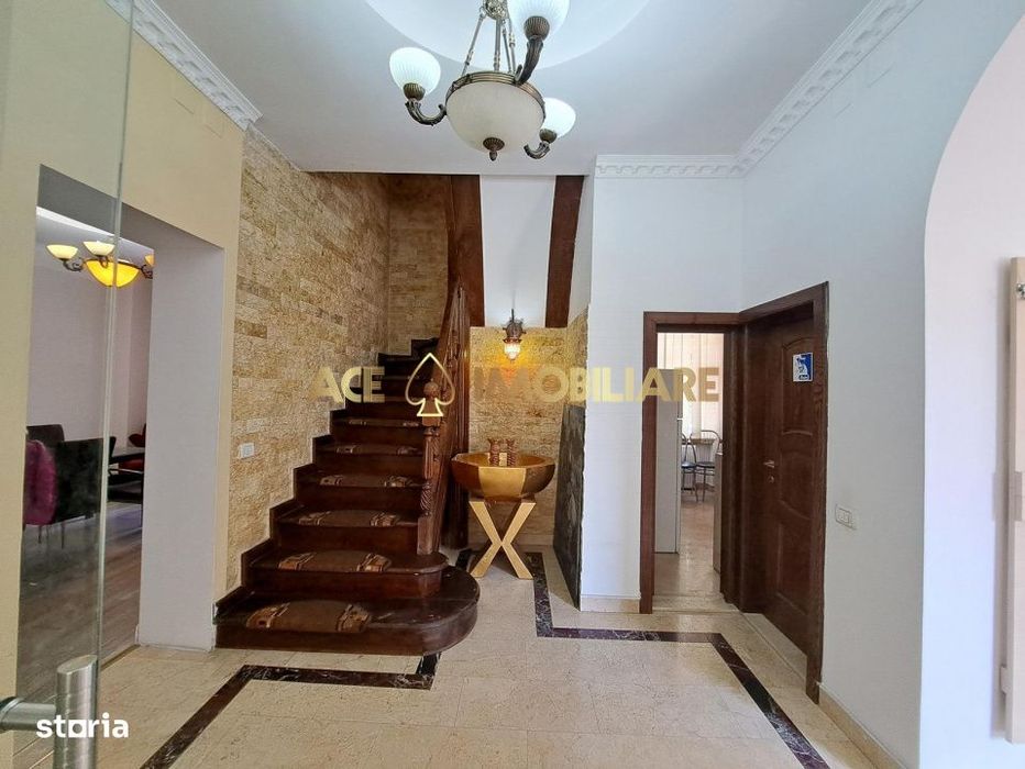 Vila de inchiriat | Unirii | Parcare | 340 mp utili - 1000 mp teren