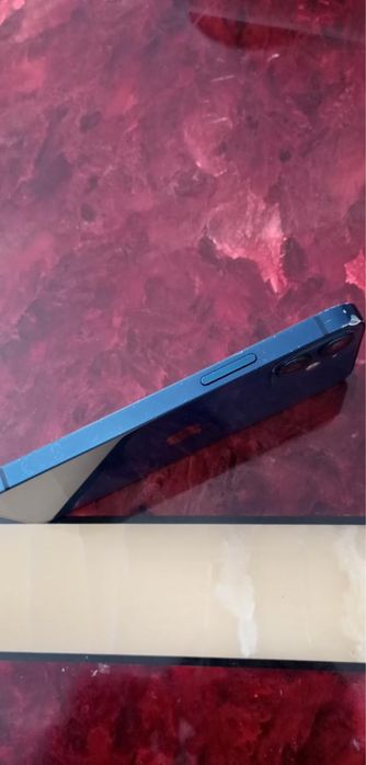 Айфон 12 мини.