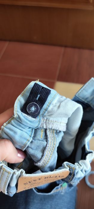 Продам джинсы и рубашку на мальчика