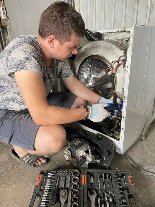 Ремонт стиральных машин. Профессиональный ремонт 
Если машинка: — не н