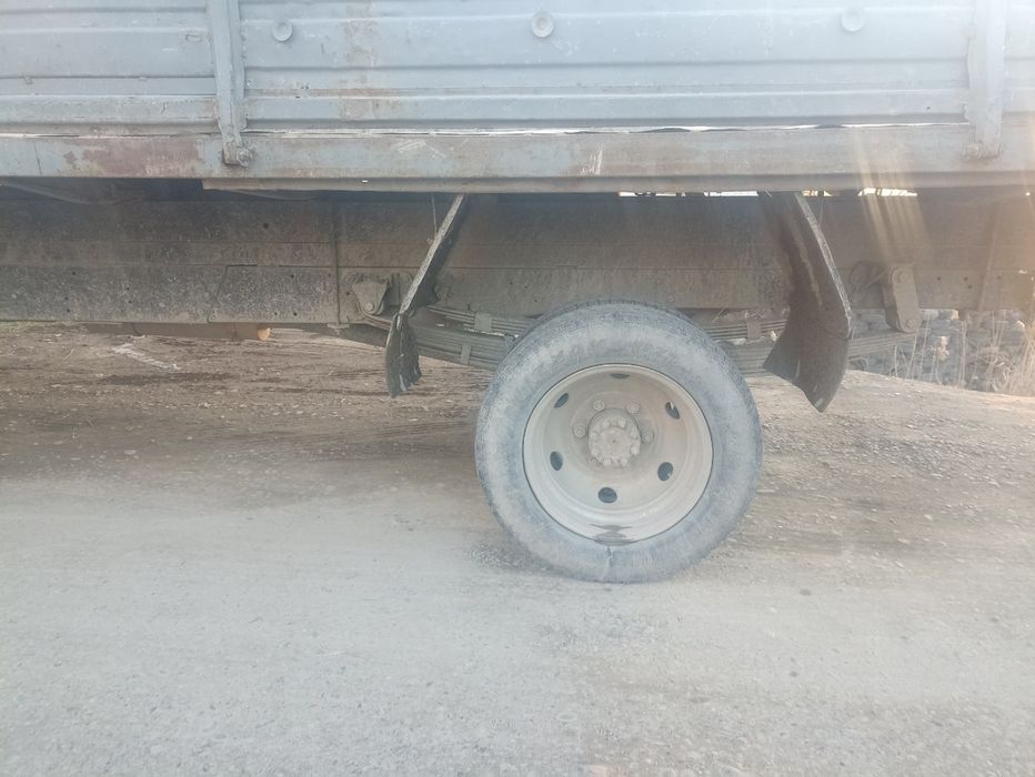 Gazel sotiladi 2001 yil