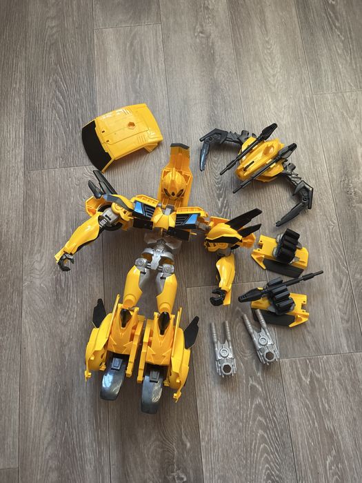 Продам детские игрушки трансформеры