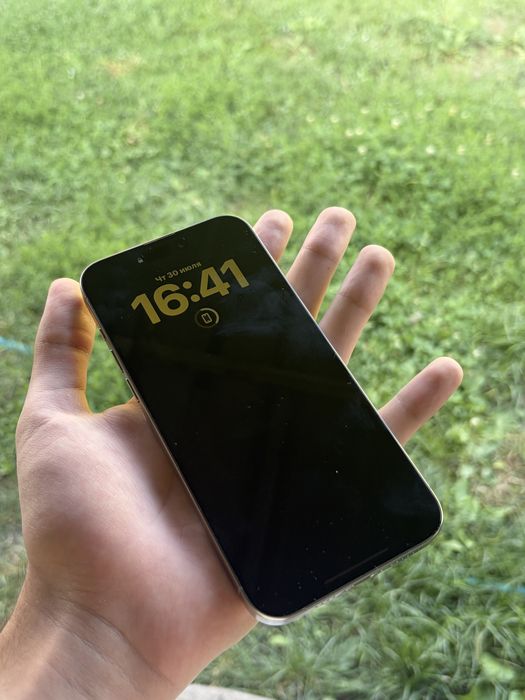Продам iphone 15 pro max срочно