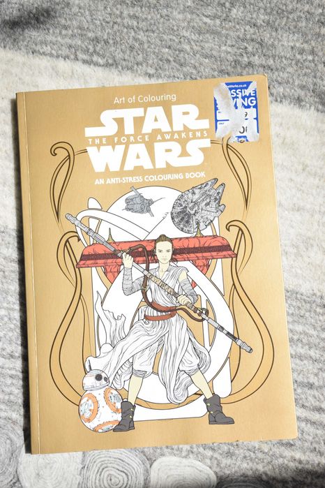 Нова голяма книжка за оцветяване на Междузвездни войни за възрастни