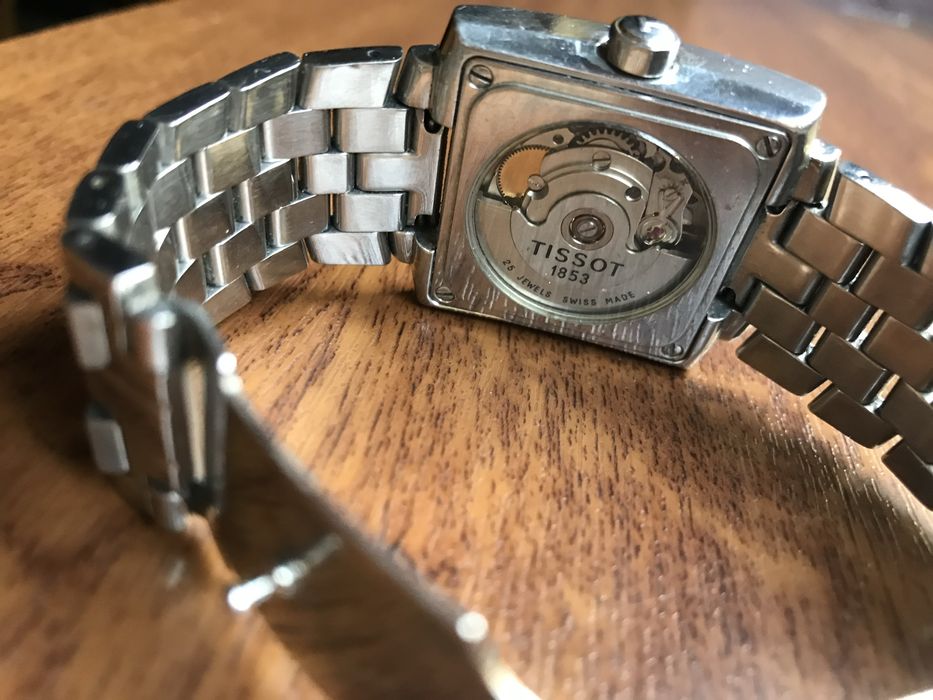 Продам швейцарские оригинальные часы